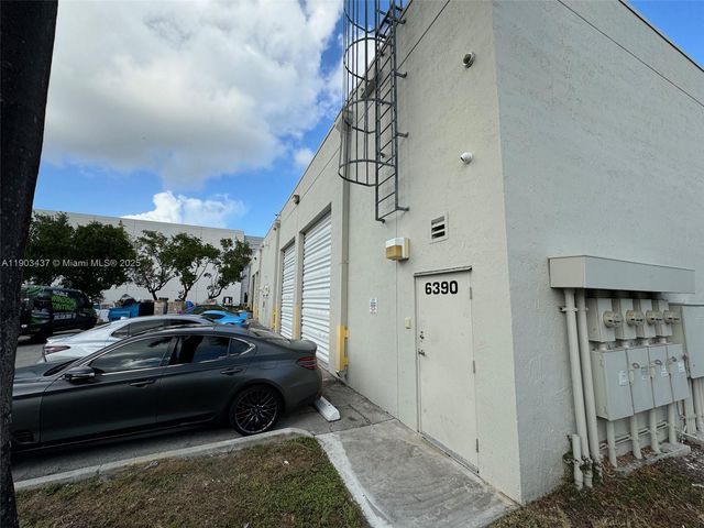 6390 NW 97th Ave 10, Doral, FL 33178