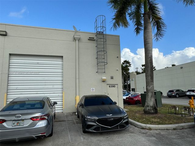 6390 NW 97th Ave 10, Doral, FL 33178