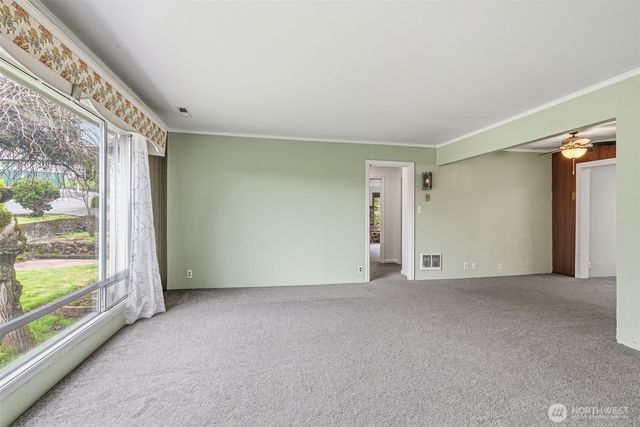 406 N 19th Ave, Kelso, WA 98626