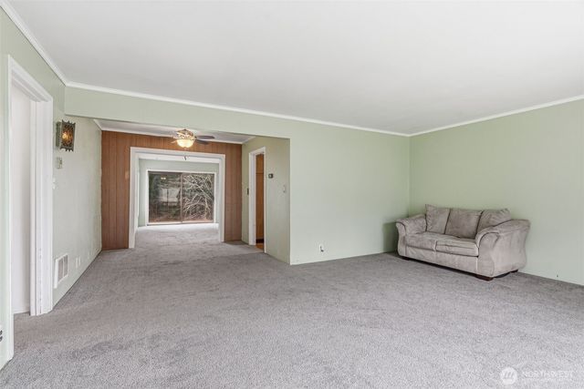 406 N 19th Ave, Kelso, WA 98626