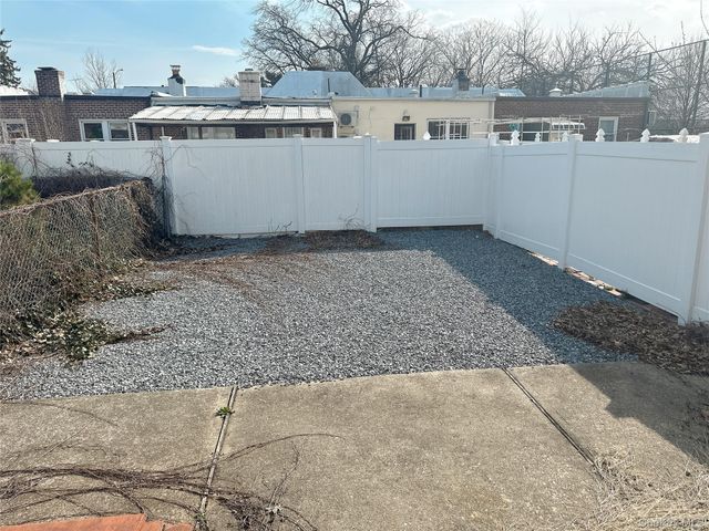 14952 25th Drive, Flushing, NY 11354