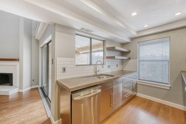 8200 Neely DR 214, Austin, TX 78759