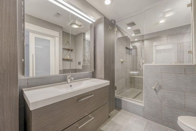 8200 Neely DR 214, Austin, TX 78759