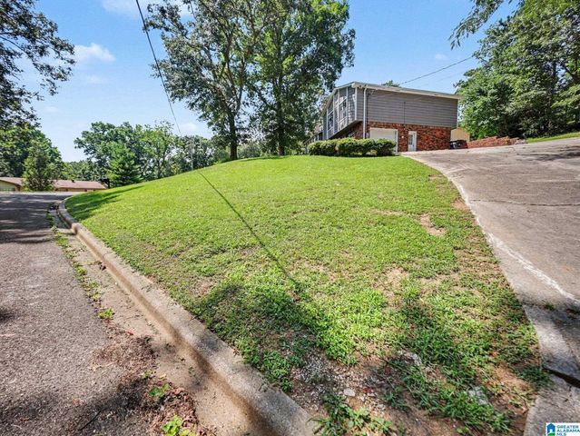 300 VARDEN HILL DRIVE, Birmingham, AL 35214