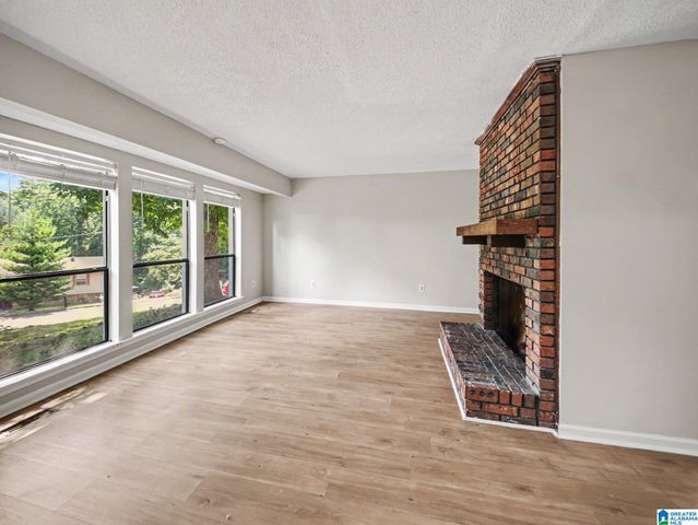 300 VARDEN HILL DRIVE, Birmingham, AL 35214