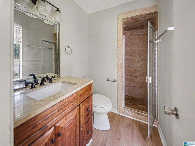 300 VARDEN HILL DRIVE, Birmingham, AL 35214