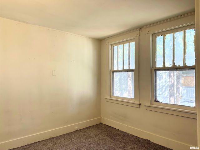 313 CASTLETON Avenue, Mt Vernon, IL 62864