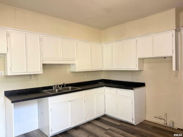 313 CASTLETON Avenue, Mt Vernon, IL 62864