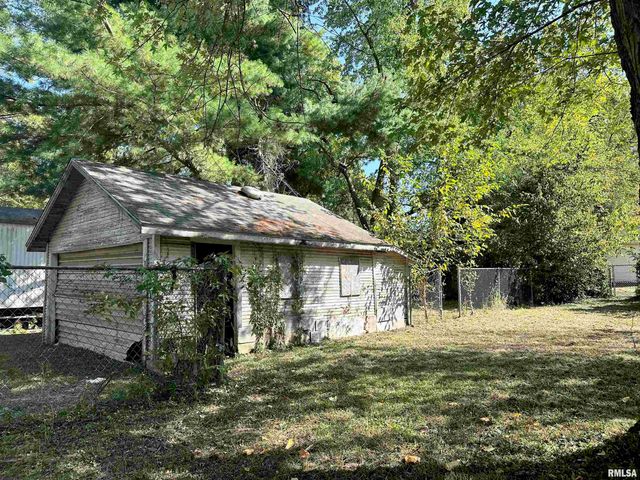 313 CASTLETON Avenue, Mt Vernon, IL 62864