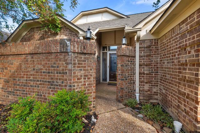 509 Buckingham Pl, Tyler, TX 75701
