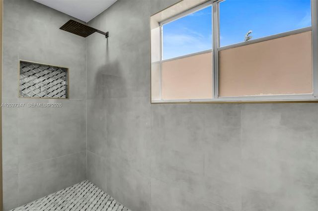 156 SE 22nd Ter, Homestead, FL 33033