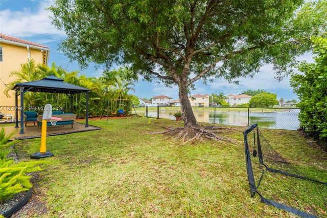 156 SE 22nd Ter, Homestead, FL 33033