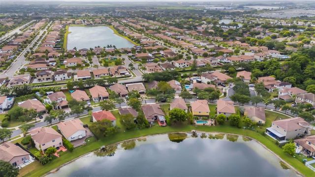 156 SE 22nd Ter, Homestead, FL 33033