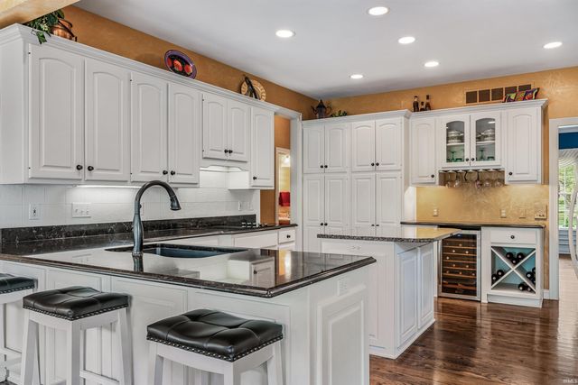 10528 Indian Ridge Drive, Fort Wayne, IN 46814