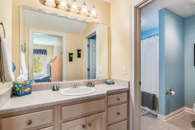 10528 Indian Ridge Drive, Fort Wayne, IN 46814