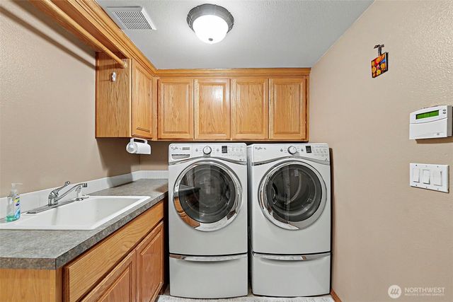 28018 112th Avenue E, Graham, WA 98338