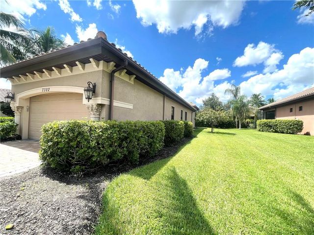 7302 Acorn WAY, Naples, FL 34119