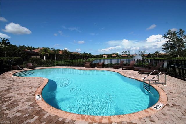 7302 Acorn WAY, Naples, FL 34119