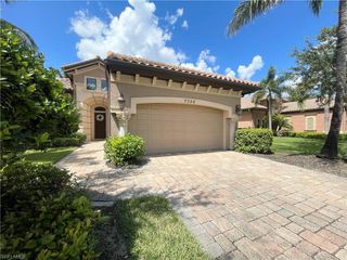 7302 Acorn WAY, Naples, FL 34119