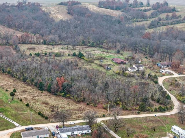 3180 Creek Road, Moscow Mills, MO 63362