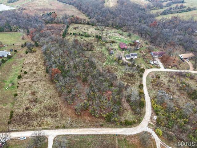 3180 Creek Road, Moscow Mills, MO 63362