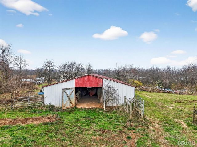 3180 Creek Road, Moscow Mills, MO 63362