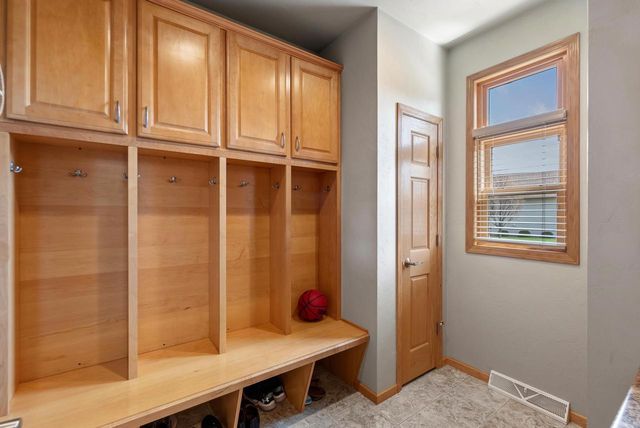 15 PARK CIRCLE, Fond Du Lac, WI 54935