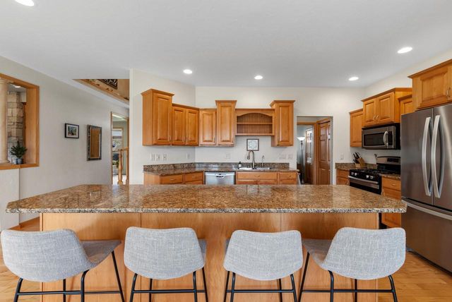 15 PARK CIRCLE, Fond Du Lac, WI 54935
