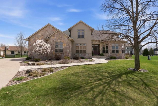 15 PARK CIRCLE, Fond Du Lac, WI 54935