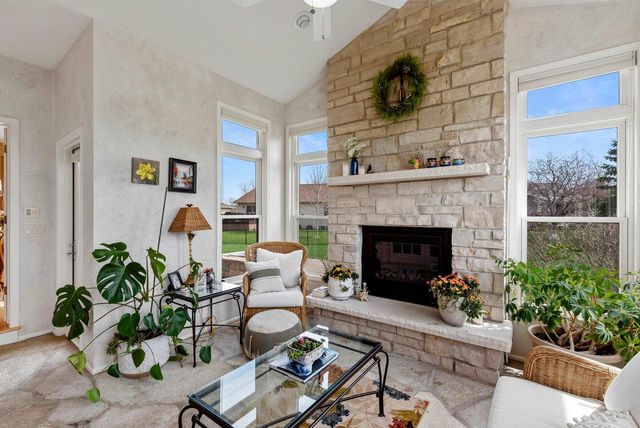 15 PARK CIRCLE, Fond Du Lac, WI 54935