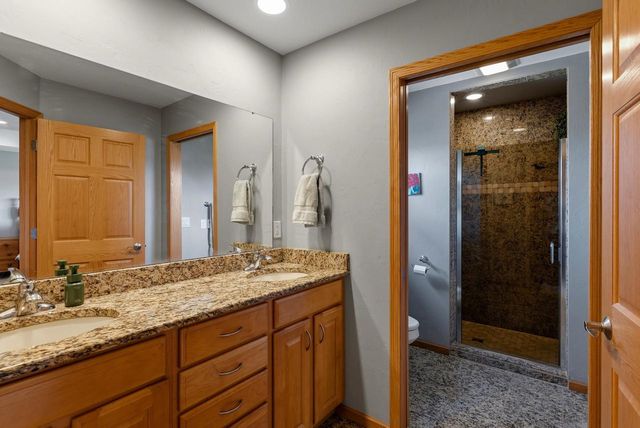 15 PARK CIRCLE, Fond Du Lac, WI 54935
