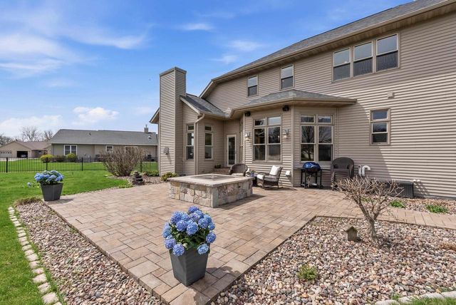 15 PARK CIRCLE, Fond Du Lac, WI 54935