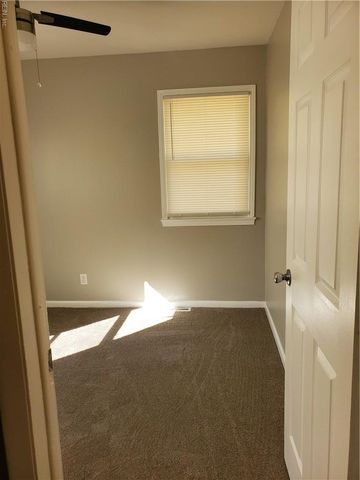 1408 Bardot LN, Portsmouth, VA 23701