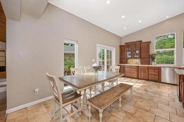 325 Diamond Oaks Rd, Roseville, CA 95678