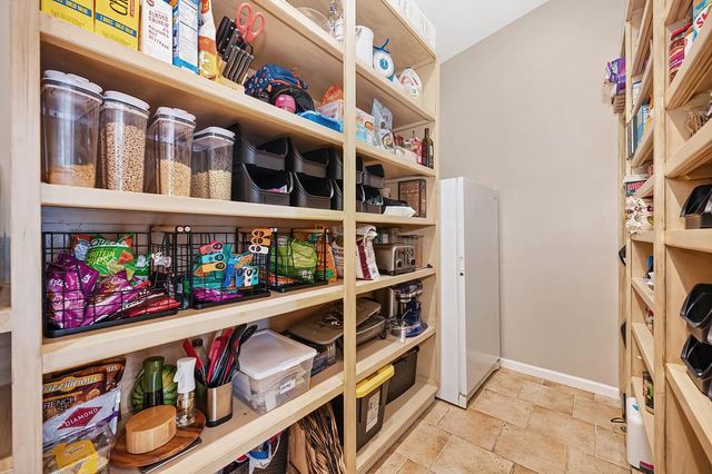 325 Diamond Oaks Rd, Roseville, CA 95678