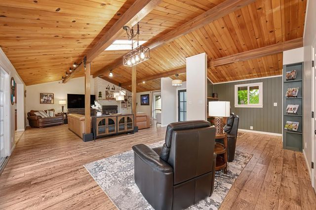 325 Diamond Oaks Rd, Roseville, CA 95678