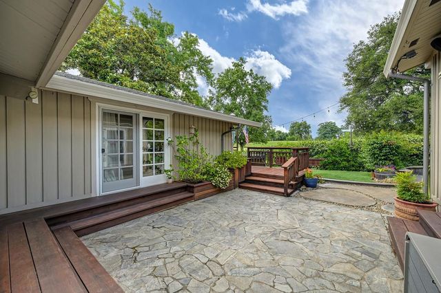 325 Diamond Oaks Rd, Roseville, CA 95678