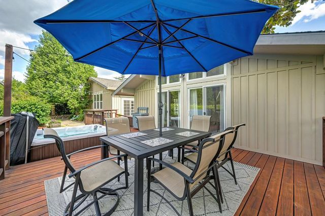 325 Diamond Oaks Rd, Roseville, CA 95678