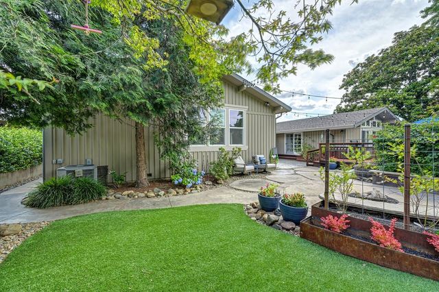 325 Diamond Oaks Rd, Roseville, CA 95678