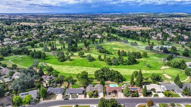 325 Diamond Oaks Rd, Roseville, CA 95678