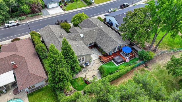 325 Diamond Oaks Rd, Roseville, CA 95678