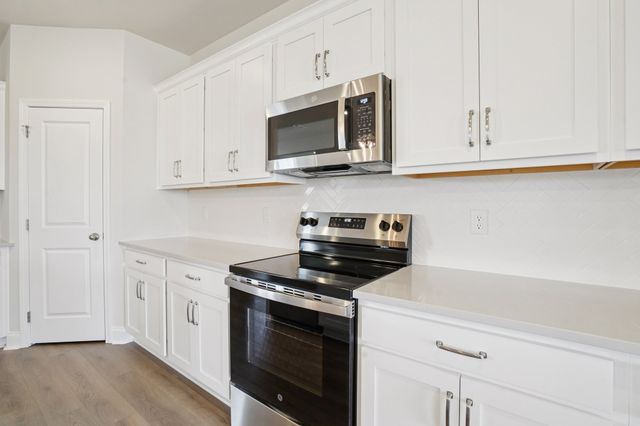 1080 Large Poppy Drive, La Vergne, TN 37086