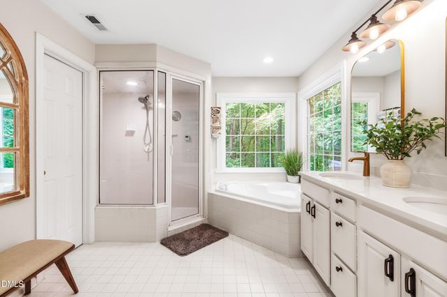 5425 N Hawthorne Way, Raleigh, NC 27613