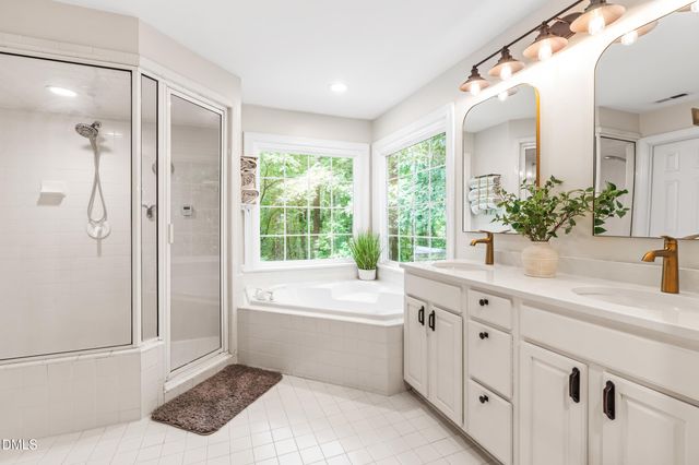 5425 N Hawthorne Way, Raleigh, NC 27613