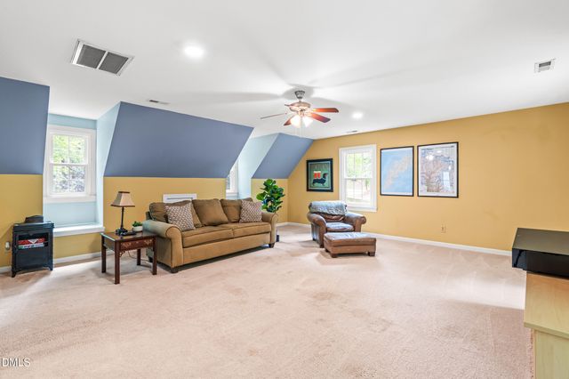 5425 N Hawthorne Way, Raleigh, NC 27613