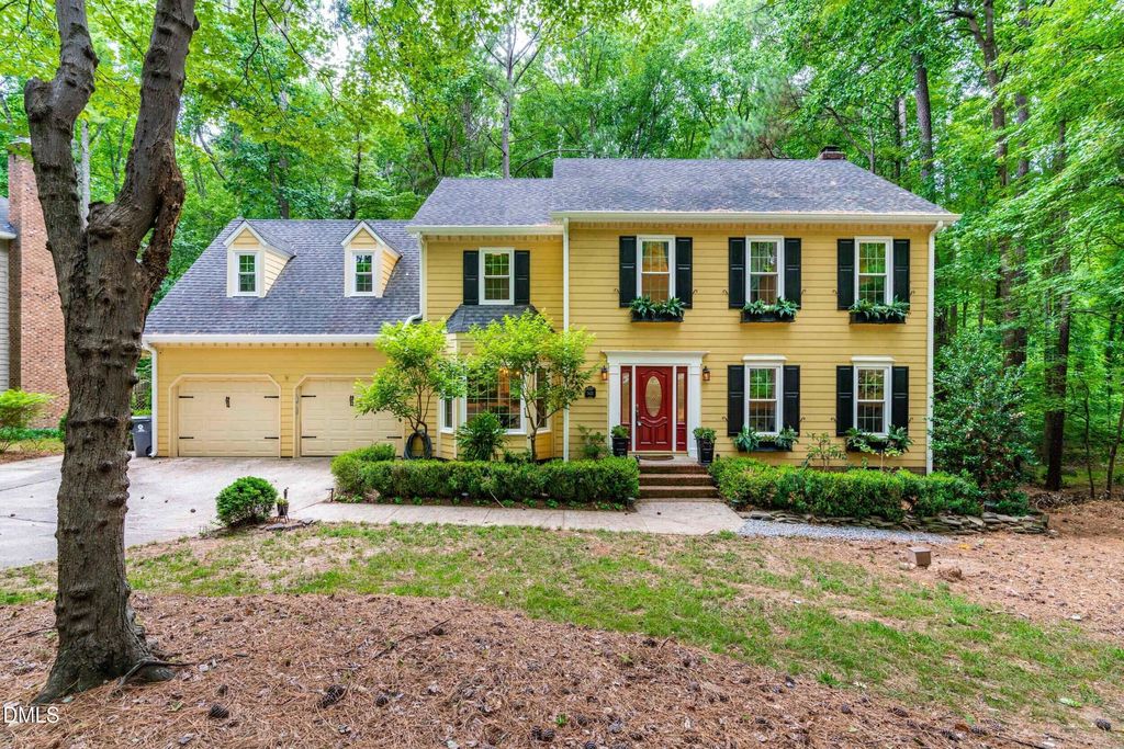 5425 N Hawthorne Way, Raleigh, NC 27613