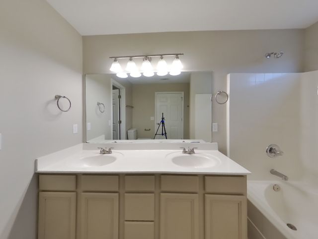 1889 Olive Cir, Nashville, TN 37217