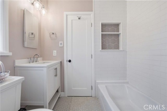 447 Hawaiian, Wilmington (los Angeles), CA 90744