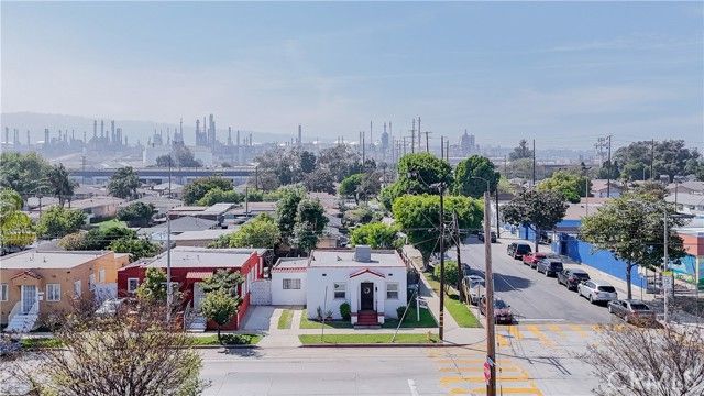 447 Hawaiian, Wilmington (los Angeles), CA 90744