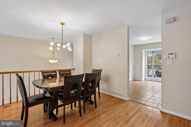 28 SUNCROFT CT, Silver Spring, MD 20904